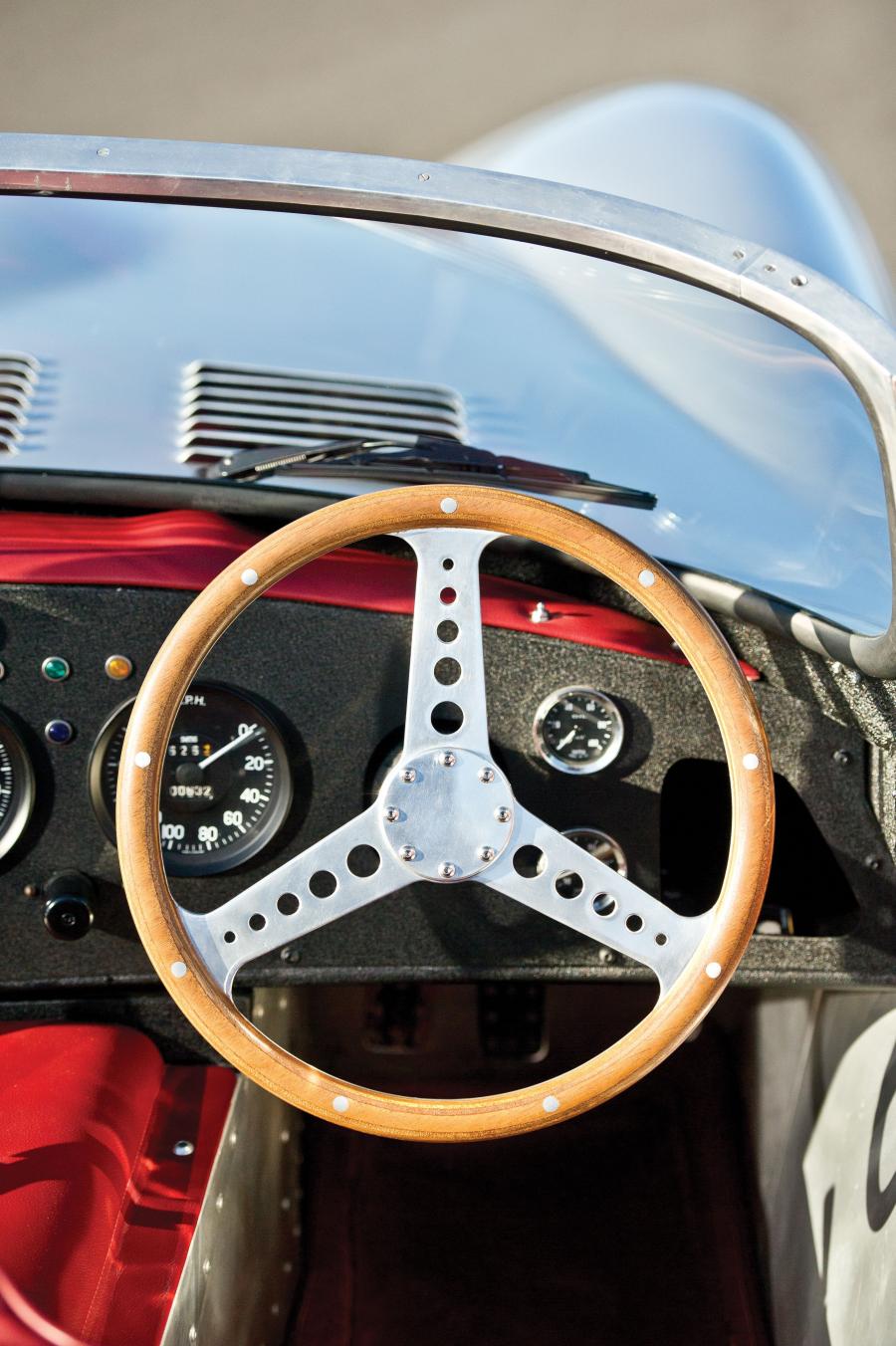  Jaguar XK SS Roadster Recreation Tempero 1957 года  (фото 17 из 28)